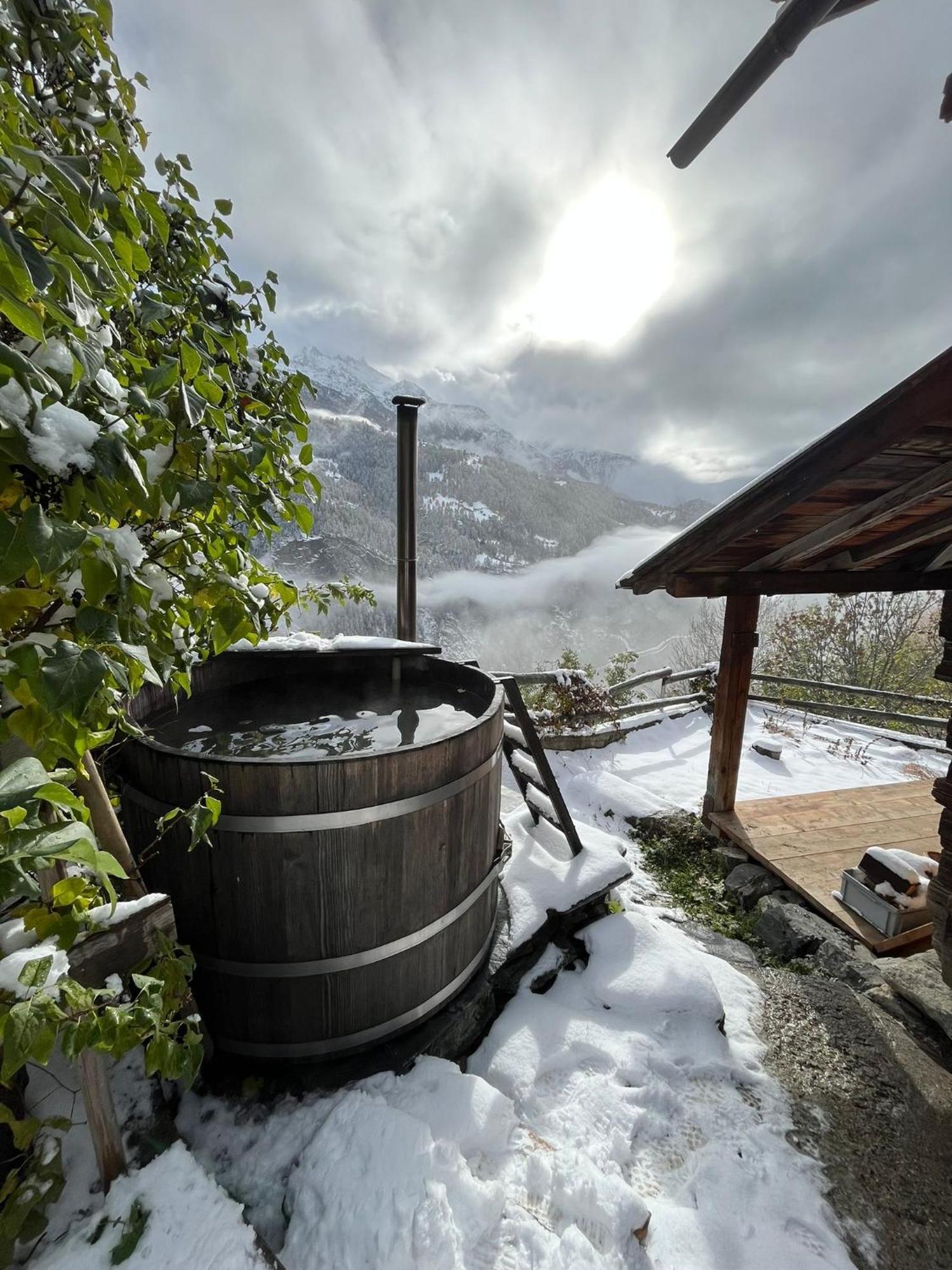 Chalet La Paz With Hotpot And Sauna Villa Törbel Eksteriør billede